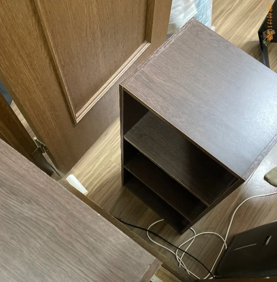 ハンガーラック、二人掛けソファー、椅子、カラーボックス等の回収