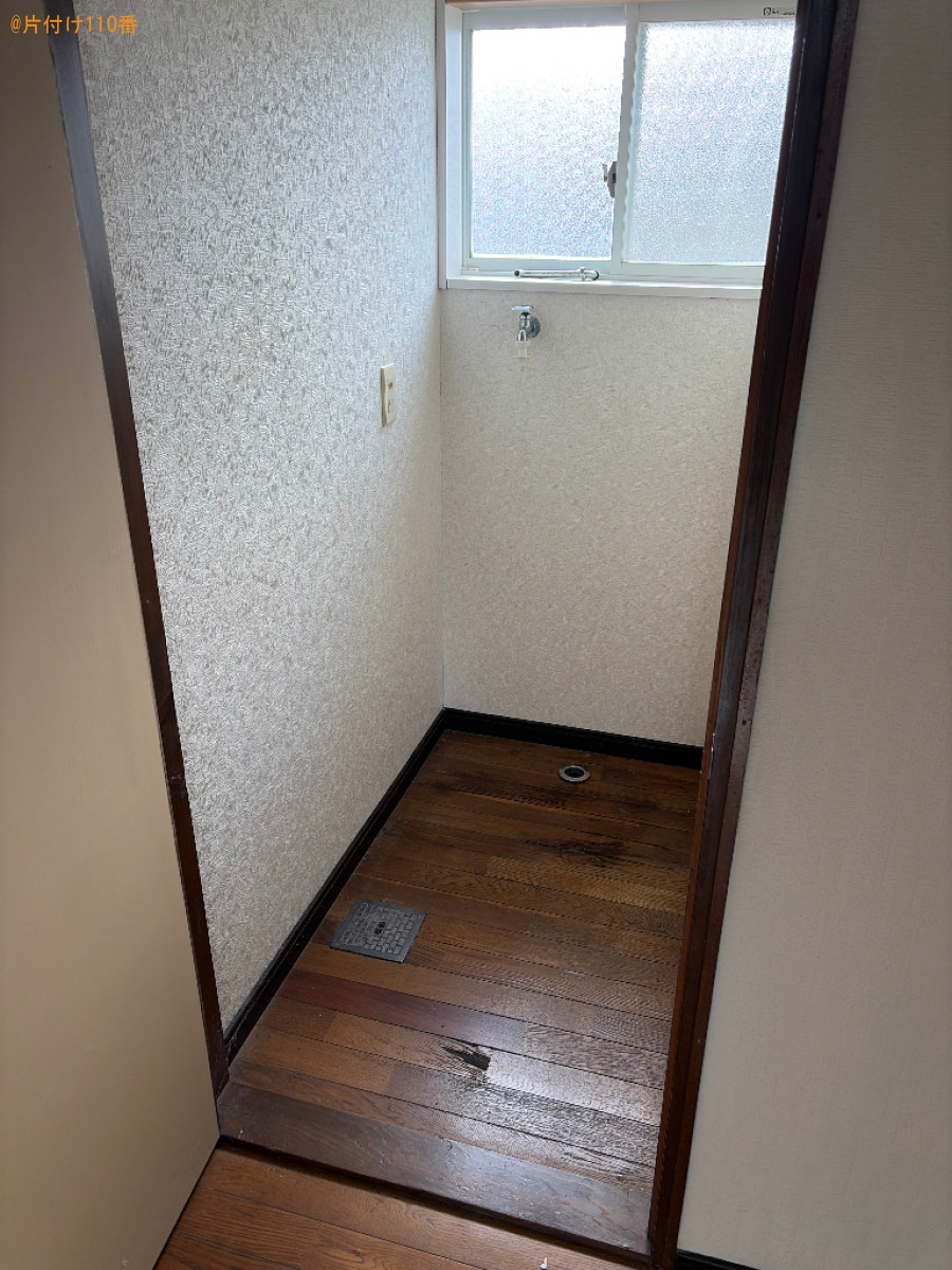 マットレス付きセミダブルベッド、洗濯機、テレビ、冷蔵庫等の回収