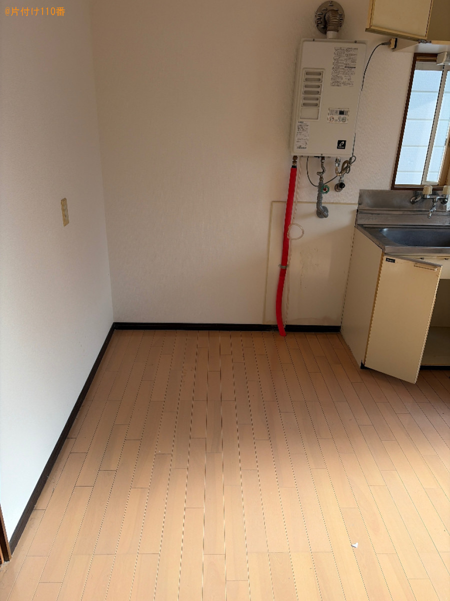 マットレス付きセミダブルベッド、洗濯機、テレビ、冷蔵庫等の回収